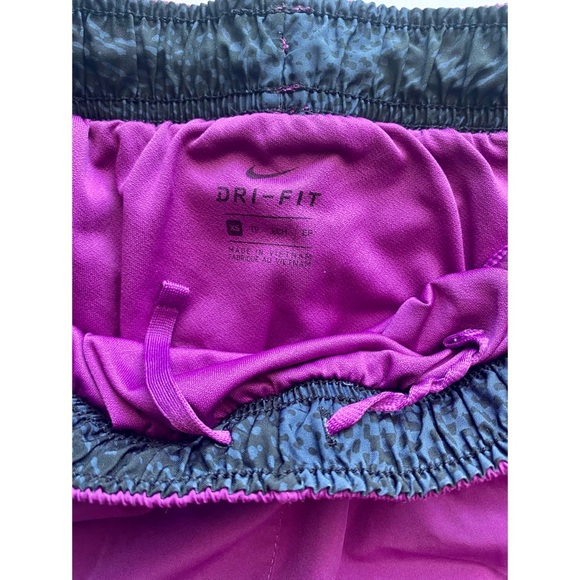 Nike Dri-FIT Tempo Running Shorts Purple / Black with Animal Print - Picture 5 of 5